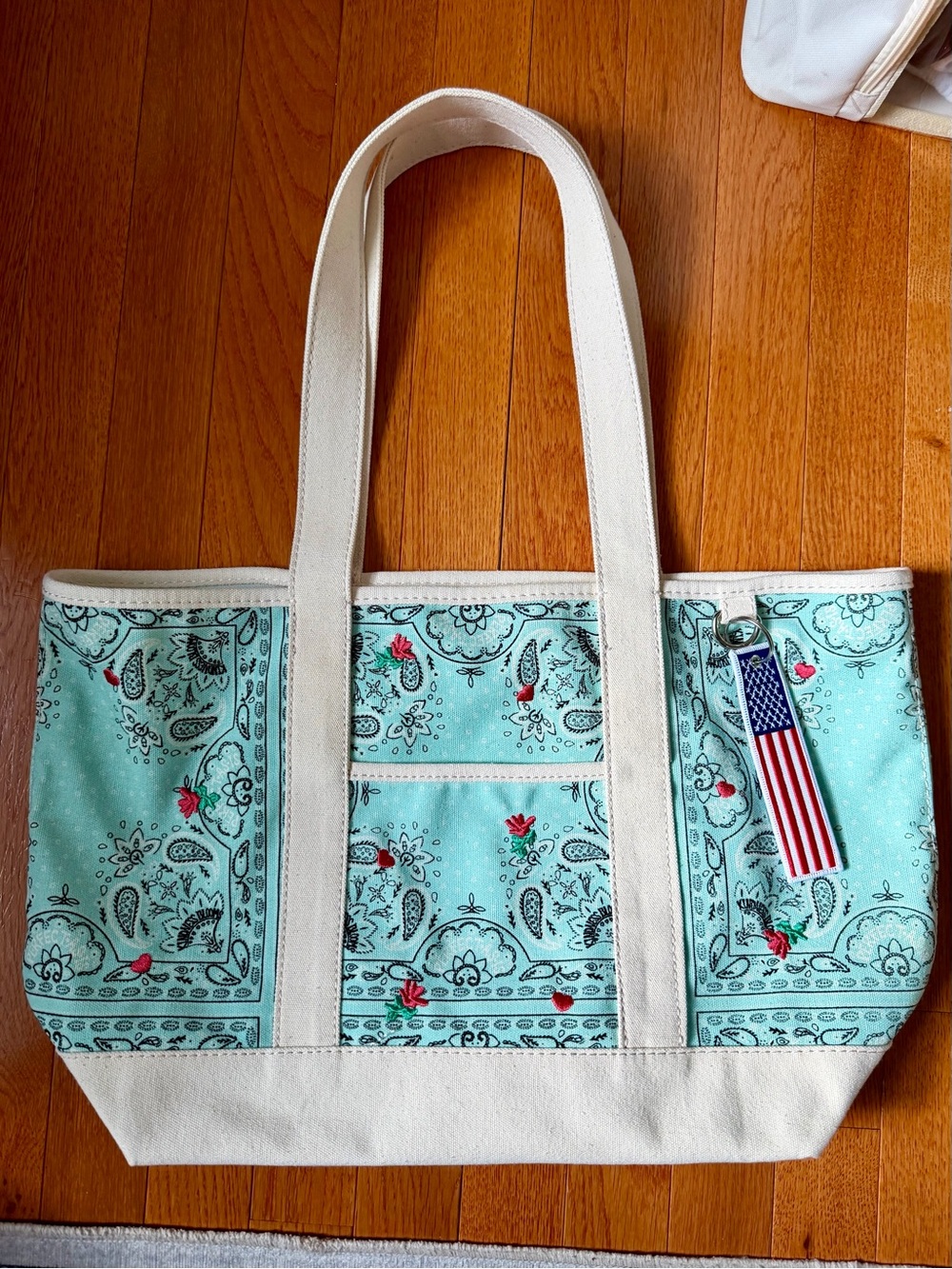 Universal Thread Bandana Canvas Tote Bag w/Flag Charm NWOT